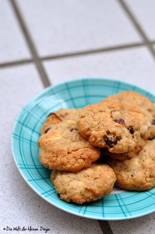 Haferflocken-Cranberry-Cookies mit weißer Schokolade ...